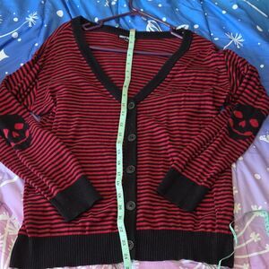 HOT TOPIC Black Red Striped Skull Knit Cardigan Sweater Button V-Neck Large Y2K
